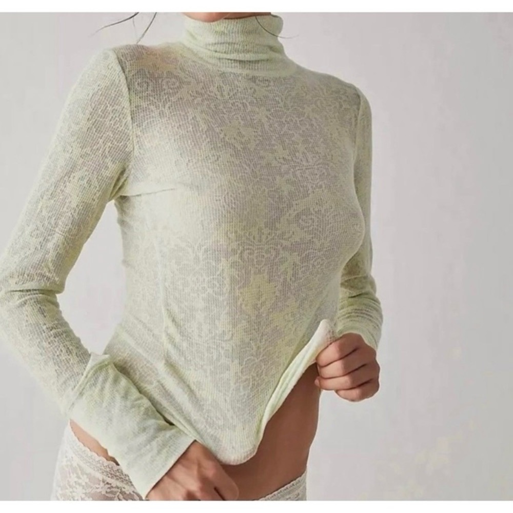 NWOT Free People You and I Long Sleeve in Lime Green Revolve Size X-Small/Small